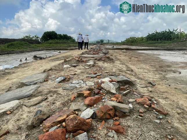 Nhiều dấu tích kiến trúc quan trọng của kinh đô được phát lộ trong quá trình khai quật tại Thành nhà Hồ.