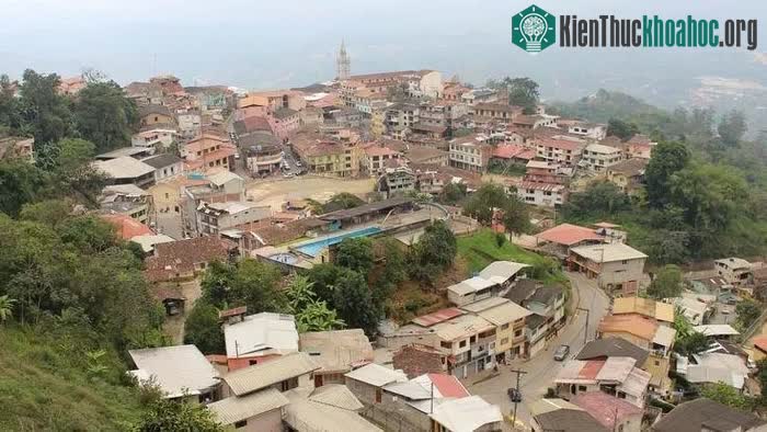 Thị trấn Zaruma cổ.