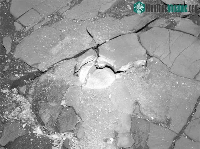 NASA tung ảnh dải thịt xông khói ngoài hành tinh: Liệu có phải là sự sống ẩn mình? ảnh 0
