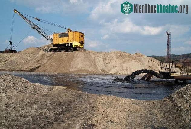 Không phải dầu mỏ hay nước, chuyên gia cảnh báo đây mới là tài nguyên sắp cạn kiệt ảnh 1