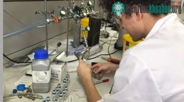 Phát hiện nguồn oxy cổ xưa có thể đã thúc đẩy sự sống trên Trái đất ảnh 1
