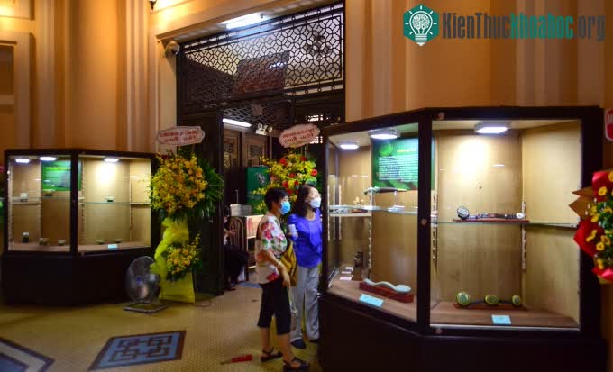 Triển lãm Dáng Ngọc