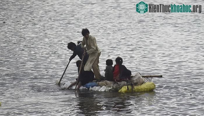 Mưa lớn lịch sử và lũ lụt ở Pakistan đã ảnh hưởng đến khoảng 33 triệu người