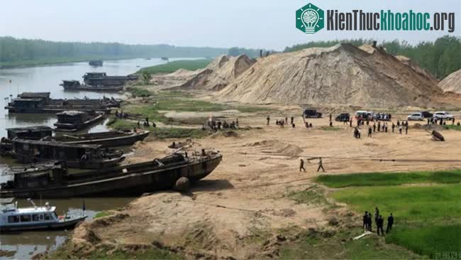 Không phải dầu mỏ hay nước, chuyên gia cảnh báo đây mới là tài nguyên sắp cạn kiệt ảnh 2