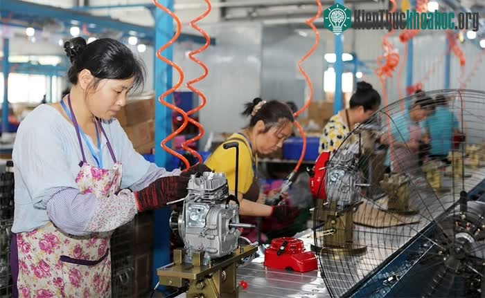 Thiếu điện do nắng nóng đã buộc hàng loạt nhà máy ở tỉnh Tứ Xuyên phải tạm dừng hoạt động