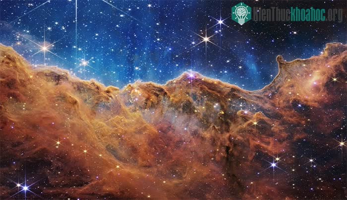 NASA công bố loạt ảnh vũ trụ từ kính viễn vọng 10 tỷ USD ảnh 3