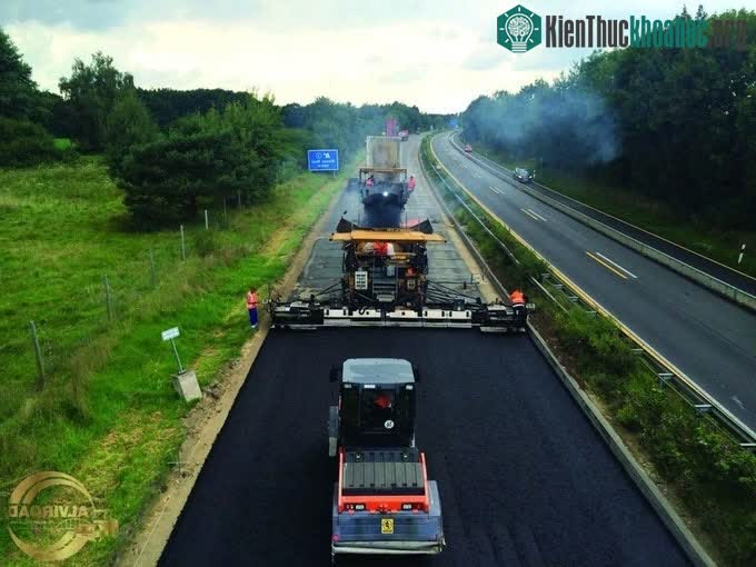 &nbsp;Tuyến đường được bảo dưỡng liên tục.