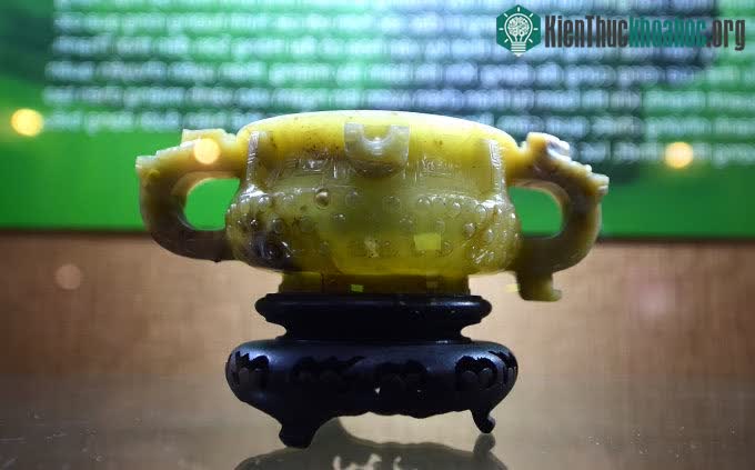 Đồ dùng trong tế lễ