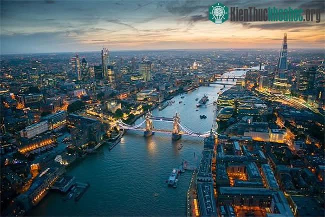 Sông Thames nhìn từ trên cao.