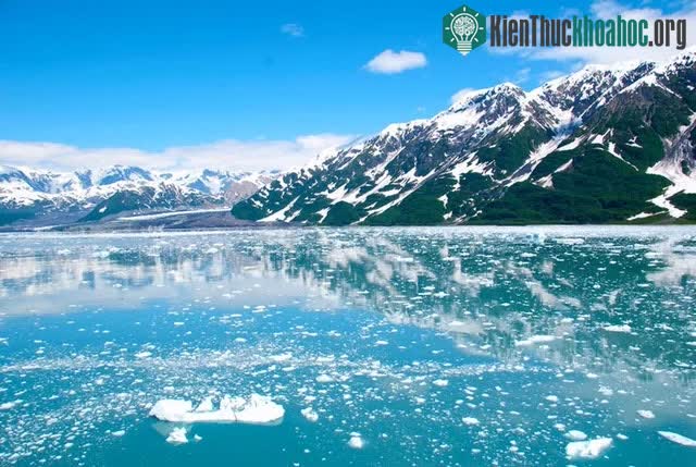 Trên quả địa cầu, bang Alaska của Mỹ khá nhỏ. Nhưng nó thực sự rất to lớn.