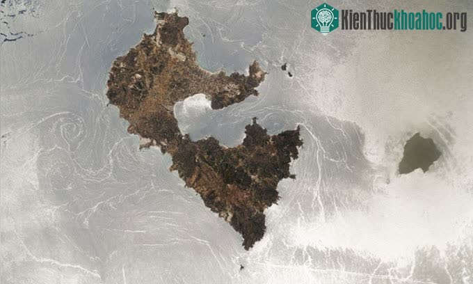Phi hành gia trên Trạm Vũ trụ Quốc tế (ISS) chụp ảnh "sunglint"