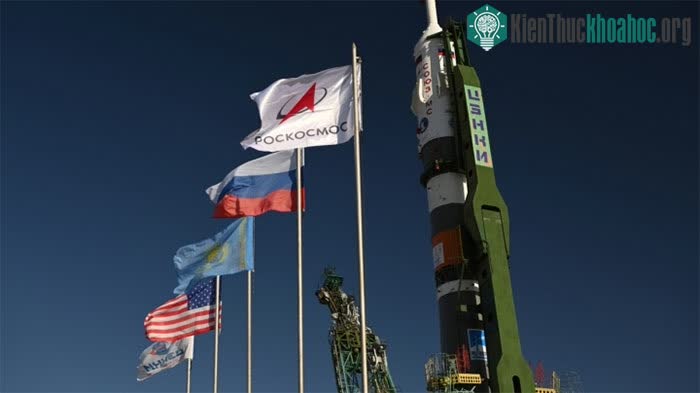 Tàu vũ trụ Soyuz-2.1a tại sân bay vũ trụ Baikonur (Kazakhstan)