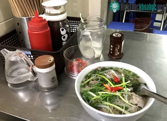 Quán phở không phục vụ kèm chanh ở Hà Nội.