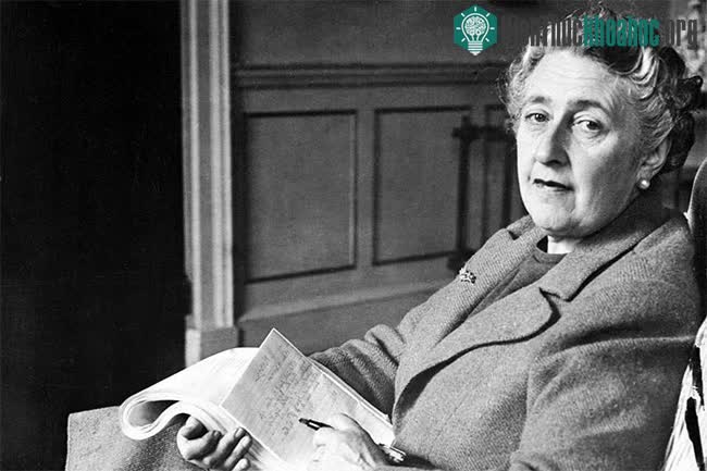 Agatha Christie.