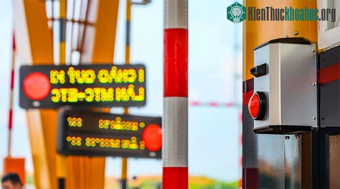 Chùm ảnh toàn cảnh cao tốc Vân Đồn - Móng Cái dài nhất Việt Nam nhìn từ trên cao ảnh 13