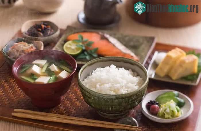 Bữa sáng tràn đầy năng lượng của người Nhật