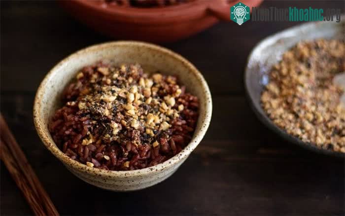 Cơm gạo lứt