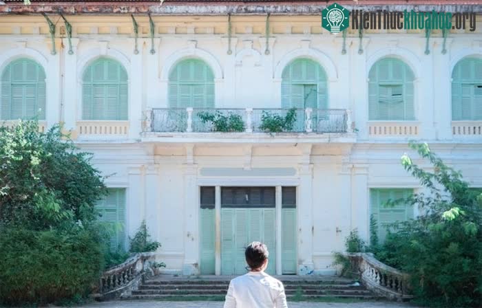 Dinh thự tỉnh trưởng Gò Công