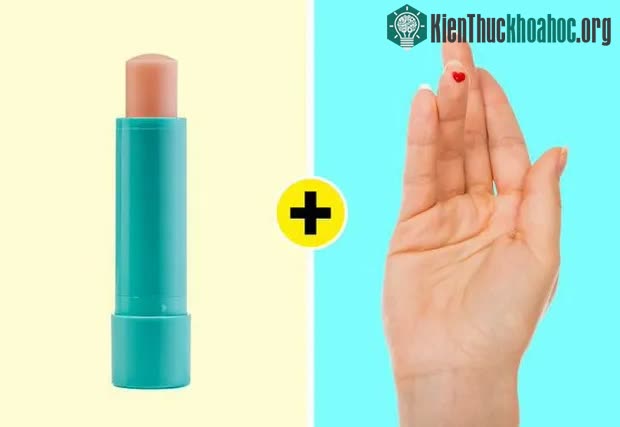Chữa lành vết cắt giấy bằng son dưỡng môi