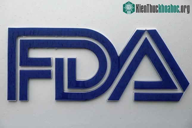 Dù đây là thuốc đầu tiên sử dụng phương pháp cấy ghép vi sinh vật từ phân được FDA cấp phép.