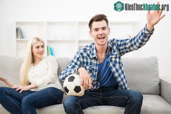 Trả lời câu hỏi: "Bóng đá có gì hay?" dưới góc nhìn khoa học ảnh 0