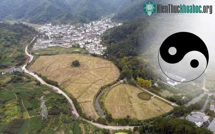 Ngôi làng này sử dụng bố cục Bát Quái độc đáo.&nbsp;