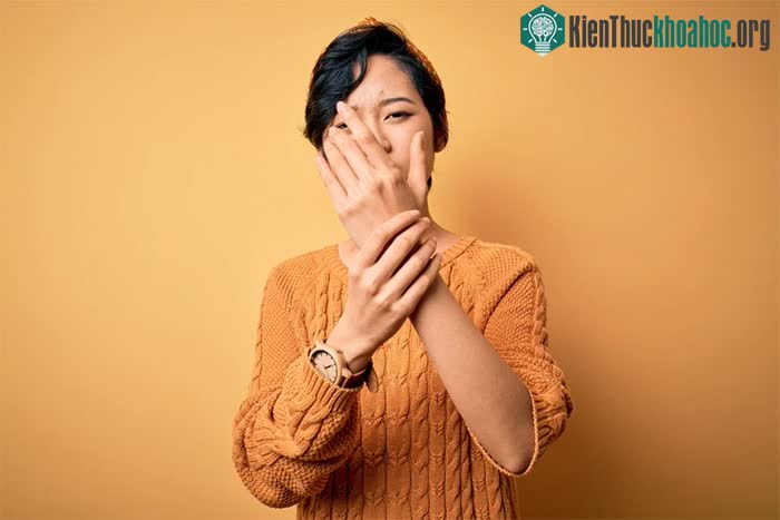 Khớp gối, cột sống, khớp háng, khớp tay, chân… dễ đau nhức khi trời trở lạnh.