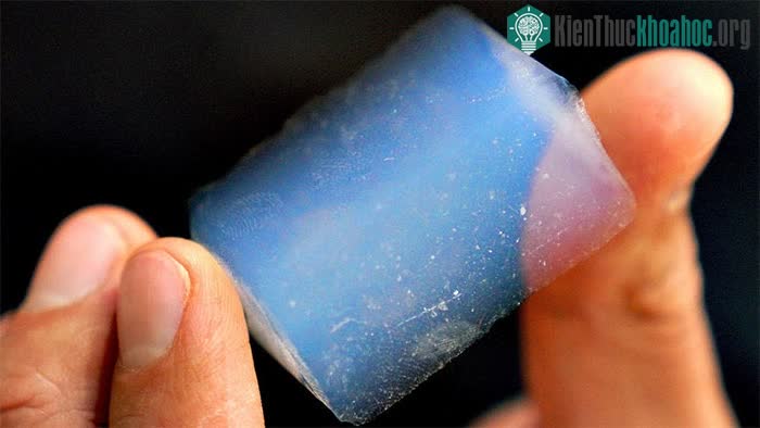 Siêu vật liệu aerogel.