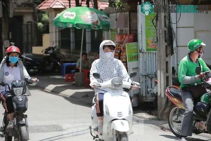 Miền Bắc tiếp tục hửng nắng vào trưa chiều, nền nhiệt cao trong hôm nay.