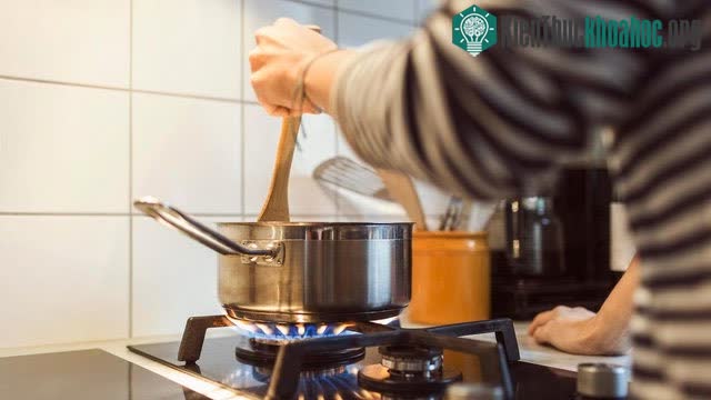 Mối nguy hại từ chiếc bếp gas đa số gia đình vẫn đang sử dụng để nấu nướng ảnh 1