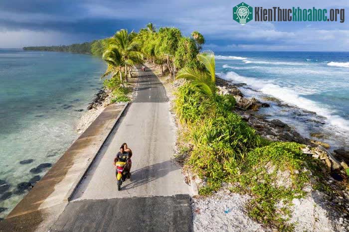 Tuvalu đang bị đe dọa nghiêm trọng từ sự nóng lên toàn cầu.