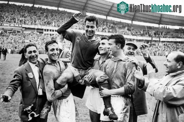 Top 15 câu chuyện thú vị trong lịch sử World Cup ảnh 3