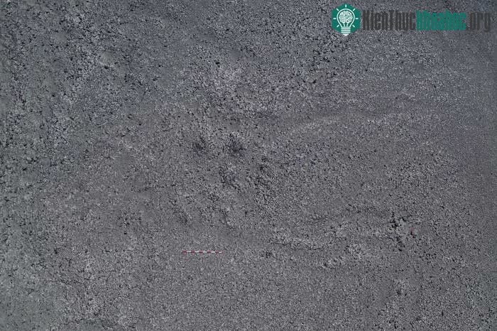 Những hình vẽ mới được phát hiện có kích thước nhỏ hơn và có thể được nhìn thấy từ mặt đất