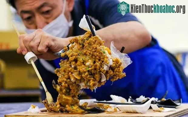 Khâu quan trọng nhất trong việc tạo mô hình là vẽ chi tiết, sơn màu.