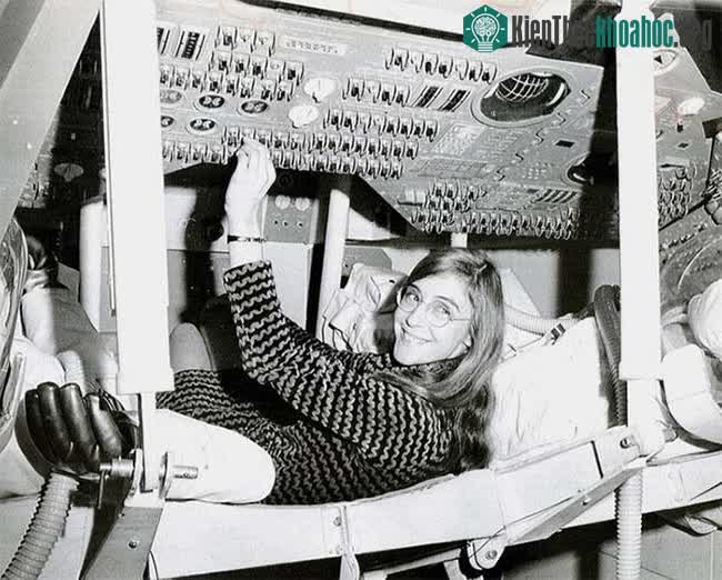 Margaret Hamilton.