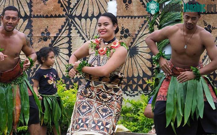 Vương quốc Tonga là quần đảo nằm ở phía Nam Thái Bình Dương