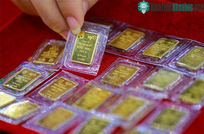 Nên mua lấy may không nên có tâm lý tích trữ