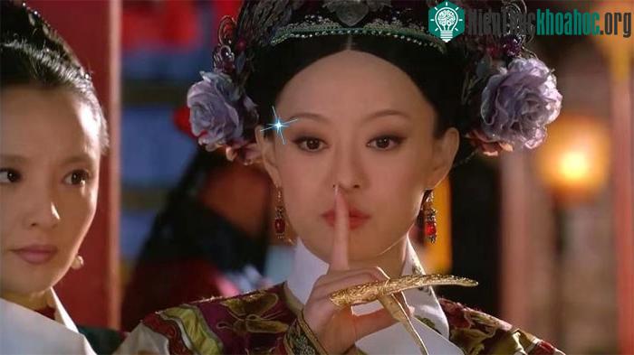 Kiểu thẩm mỹ không chỉ riêng phái nữ, mà đàn ông Trung Quốc thời xưa cũng rất yêu thích, đến hoàng đế còn mê ảnh 0