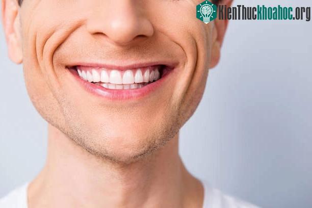 Mọi người thường sử dụng miệng để thể hiện những cảm xúc tích cực.