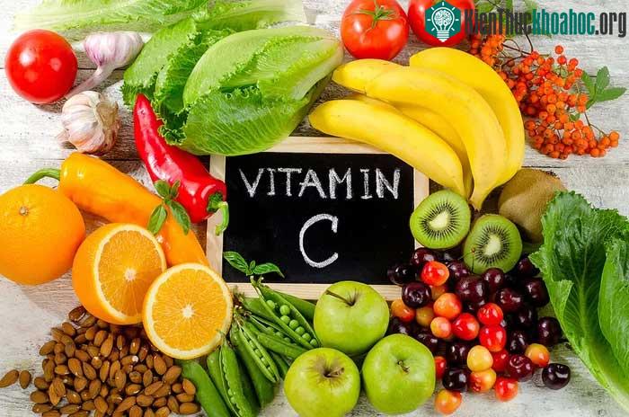 Top 6 nhóm thực phẩm cần tránh xa khi bị cảm cúm ảnh 2