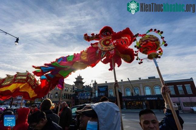 Múa lân đón Tết ở Chicago.