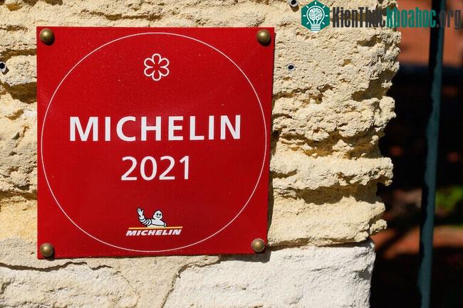 Quá trình nhận được các ngôi sao Michelin rất tỉ mỉ và công phu.