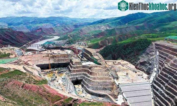 Toàn cảnh công trường xây dựng nhà máy thủy điện Maerdang.
