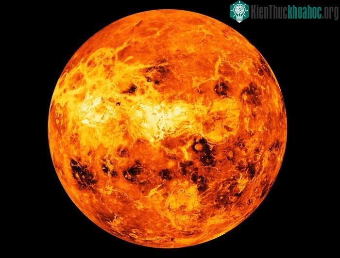 Áp suất không khí trên bề mặt sao Hỏa bằng khoảng 0,6% bầu khí quyển của Trái đất