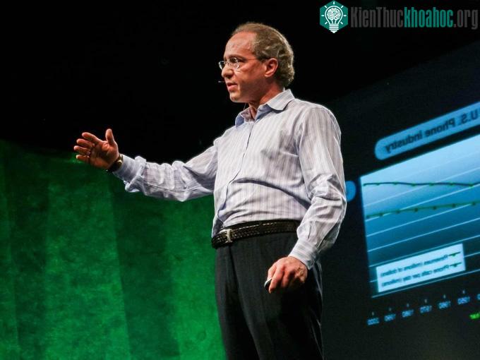 Raymond Kurzweil từng đưa ra nhiều dự đoán chính xác về công nghệ.