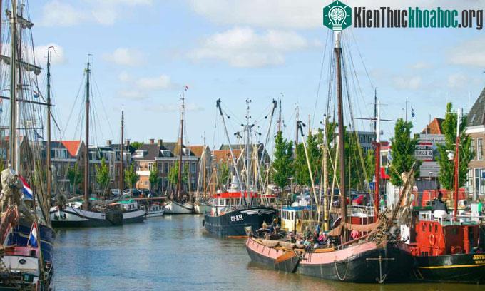 Harlingen, thành phố từng nằm gọn trong đất liền, giờ trở thành hải cảng ở Hà Lan.