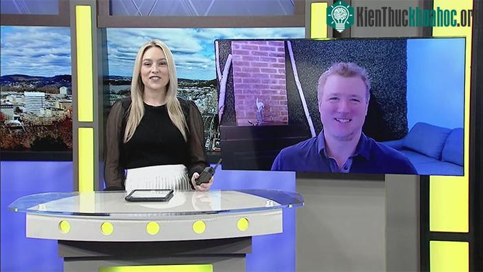 Dave Farrow là khách mời nổi bật trong hơn 2000 cuộc phỏng vấn trên truyền hình