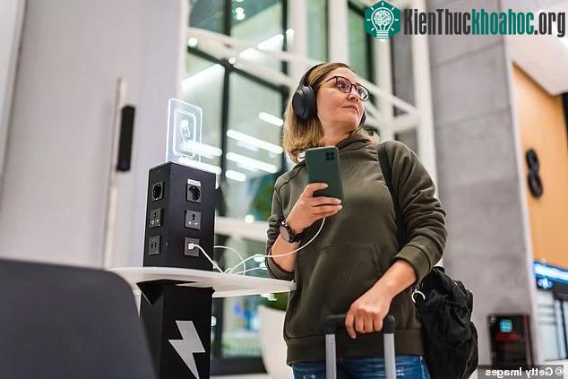 Trạm sạc công cộng