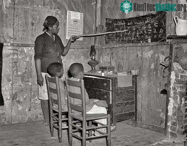 Trường học tại nhà của mẹ ở Transylvania, Louisiana, 1937