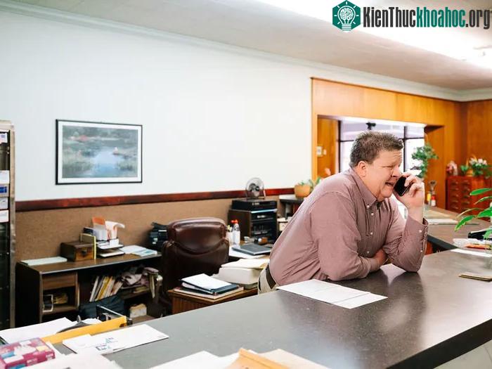 Kentland Federal Savings and Loan không thu bất kỳ khoản phí dịch vụ nào của khách hàng